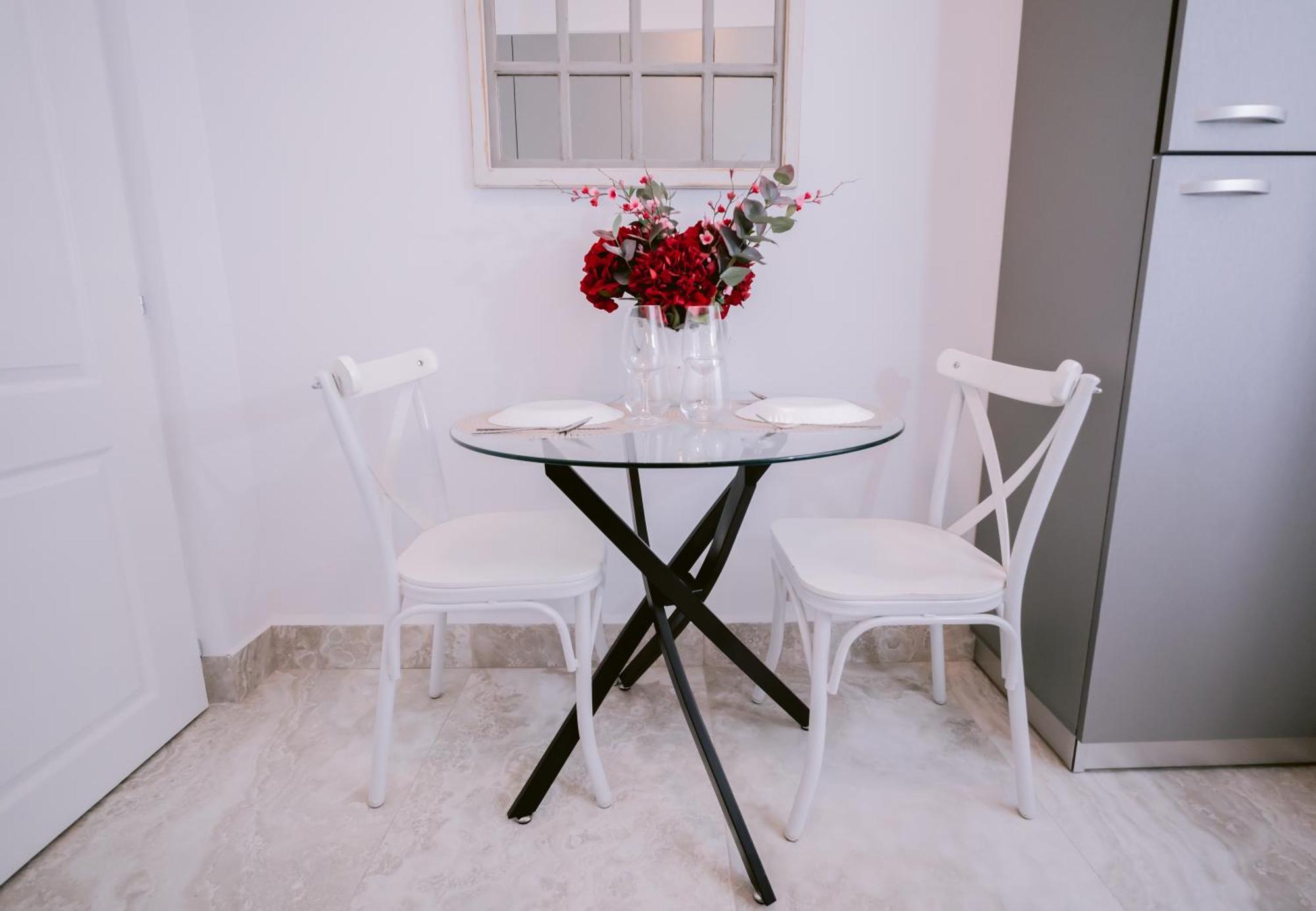 Historic Bucharest Hideway Apartman Kültér fotó