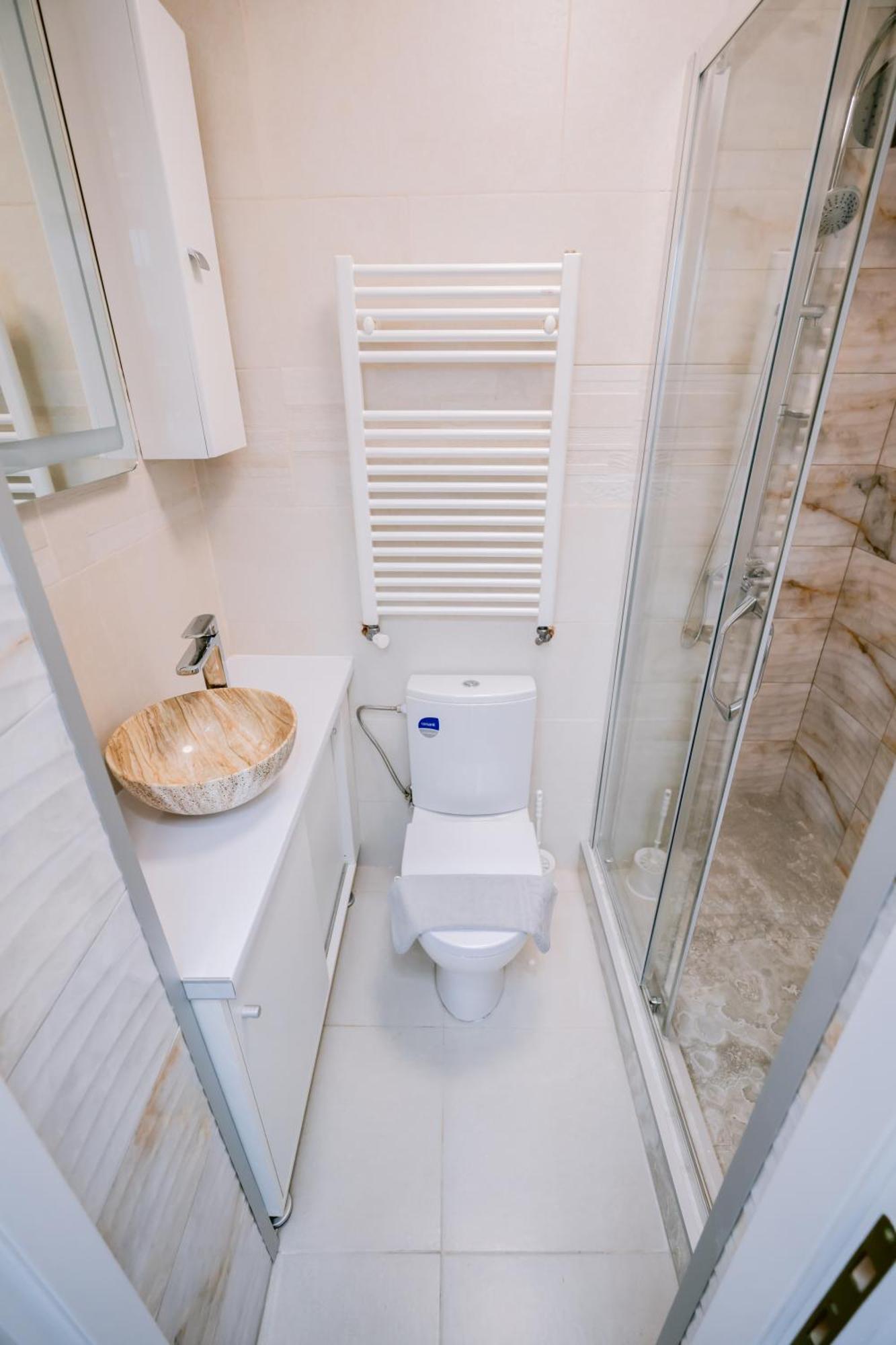 Historic Bucharest Hideway Apartman Kültér fotó